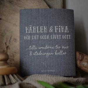 Disktrasa "Kärlek & Fika" - Majas lyktor/ Barncancerfonden